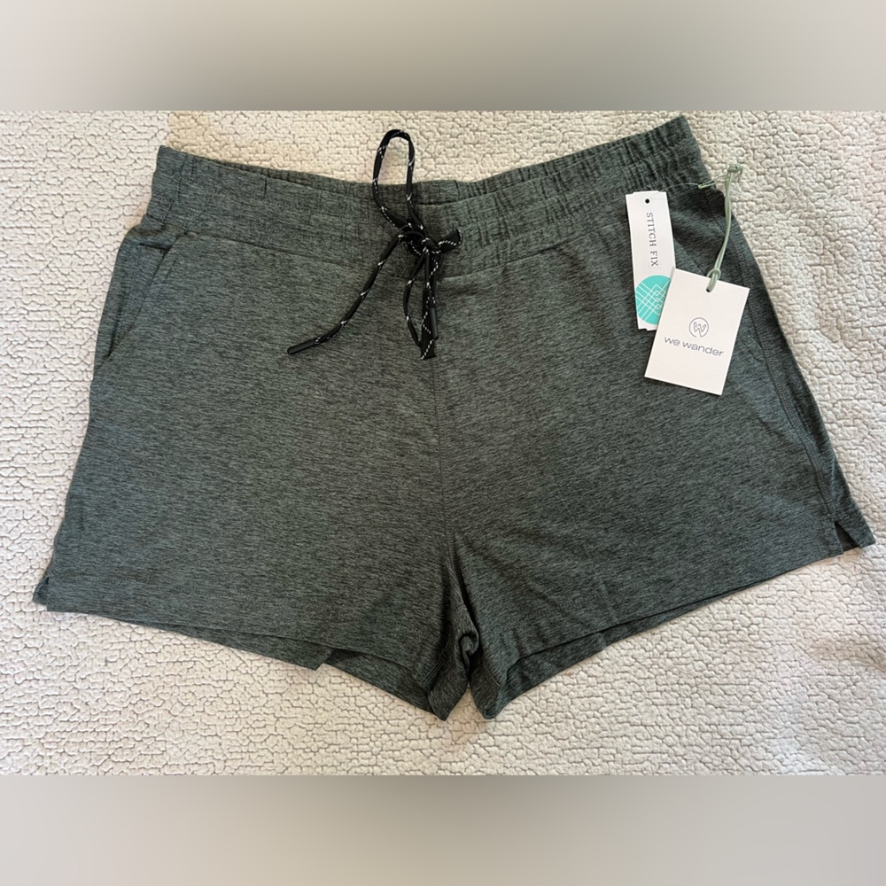 NWT! We wander performance short.
